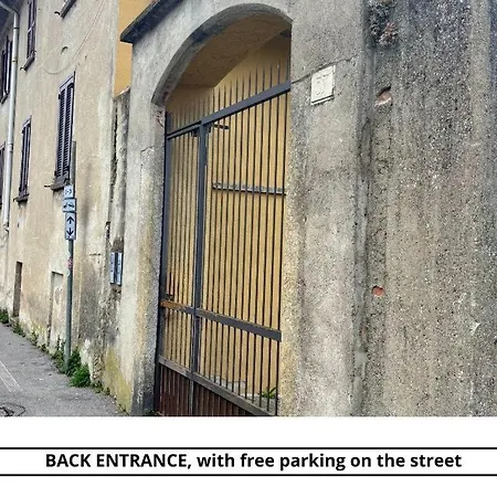 Moderno - 15 Minuti Dal Centro E Parcheggio Pubblico Gratuito Apartmán