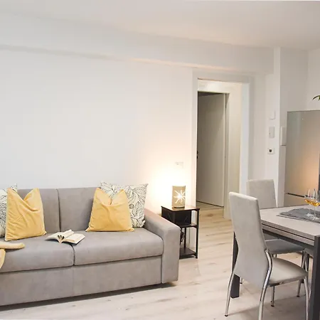 Apartment Moderno - 15 Minuti Dal Centro E Parcheggio Pubblico Gratuito