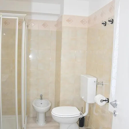Moderno - 15 Minuti Dal Centro E Parcheggio Pubblico Gratuito Apartmán *