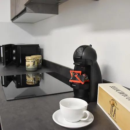 Moderno - 15 Minuti Dal Centro E Parcheggio Pubblico Gratuito Apartmán